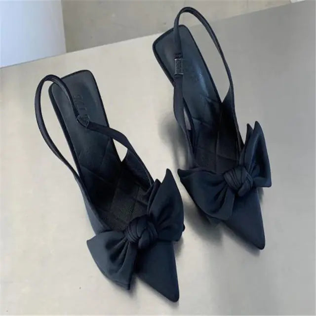 Tacon Punta Fina Moño - Mujer